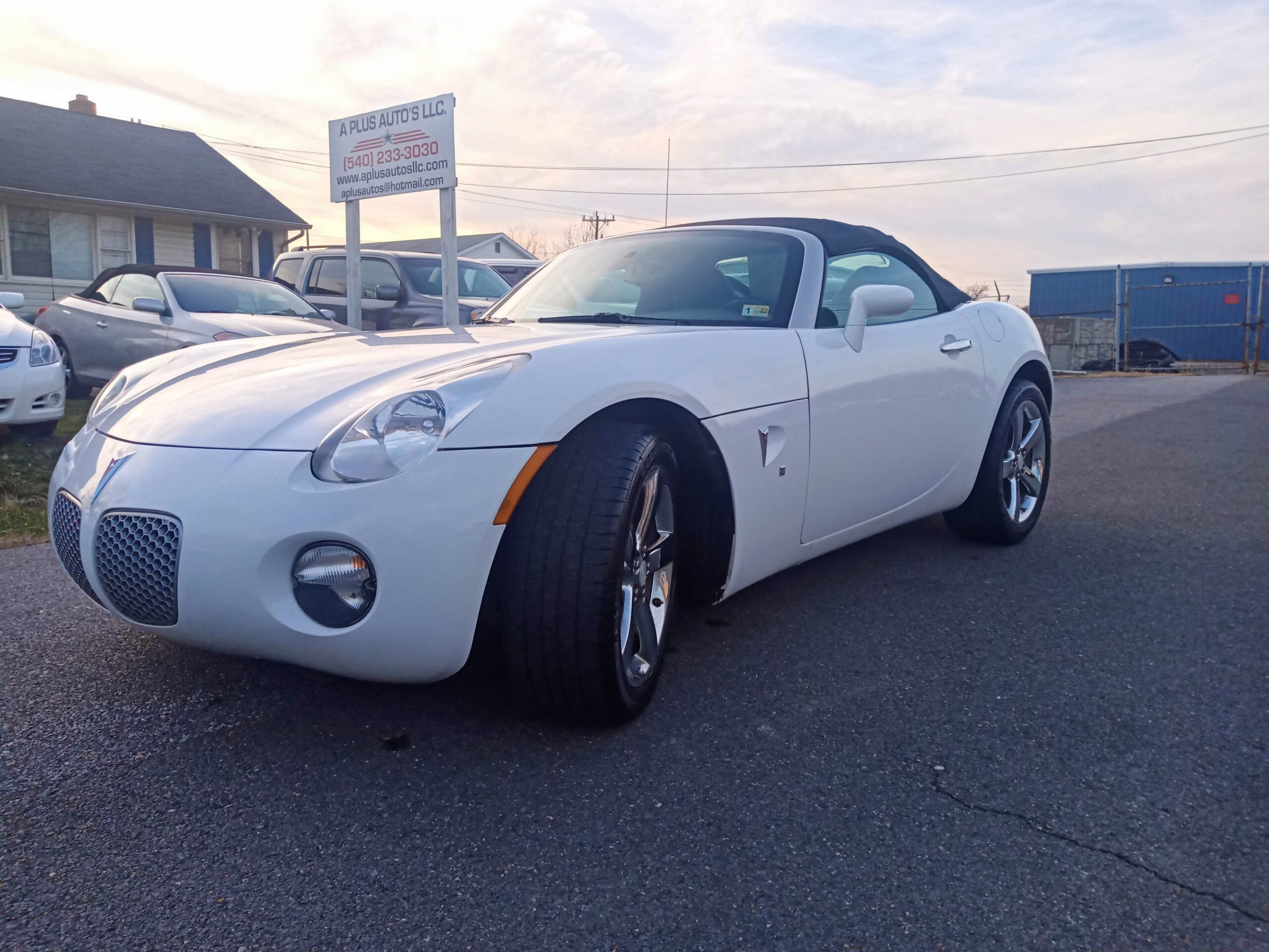 2009 Pontiac Solstice Base photo 8